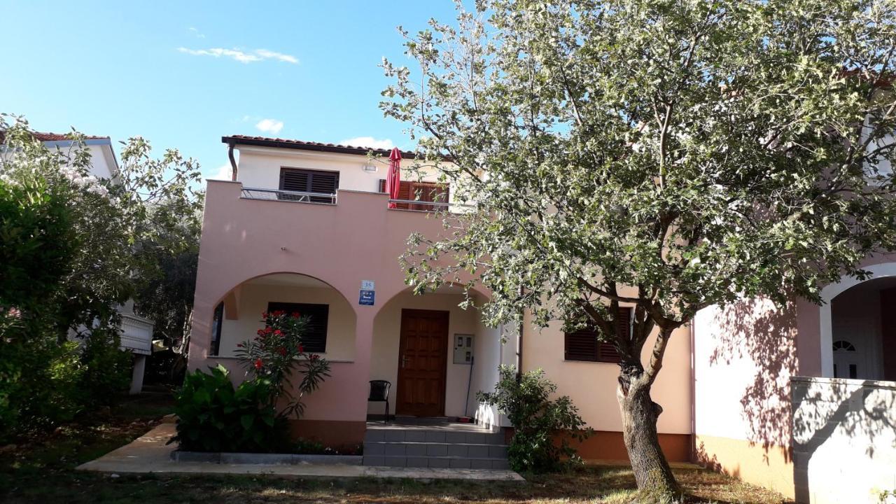 Apartmani Mia Ližnjan Dış mekan fotoğraf