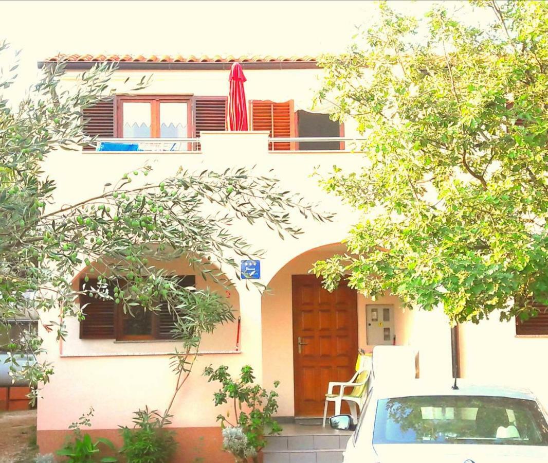 Apartmani Mia Ližnjan Dış mekan fotoğraf