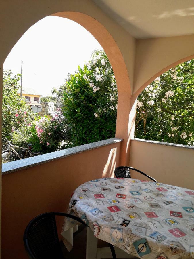 Apartmani Mia Ližnjan Dış mekan fotoğraf